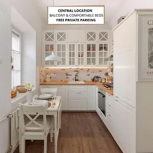 Apartment Historical Caserne
